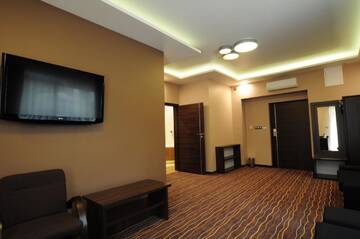 Фото номера Четырехзвездочный люкс с балконом Отель Hotel Zimnik Luksus Natury г. Липова 2